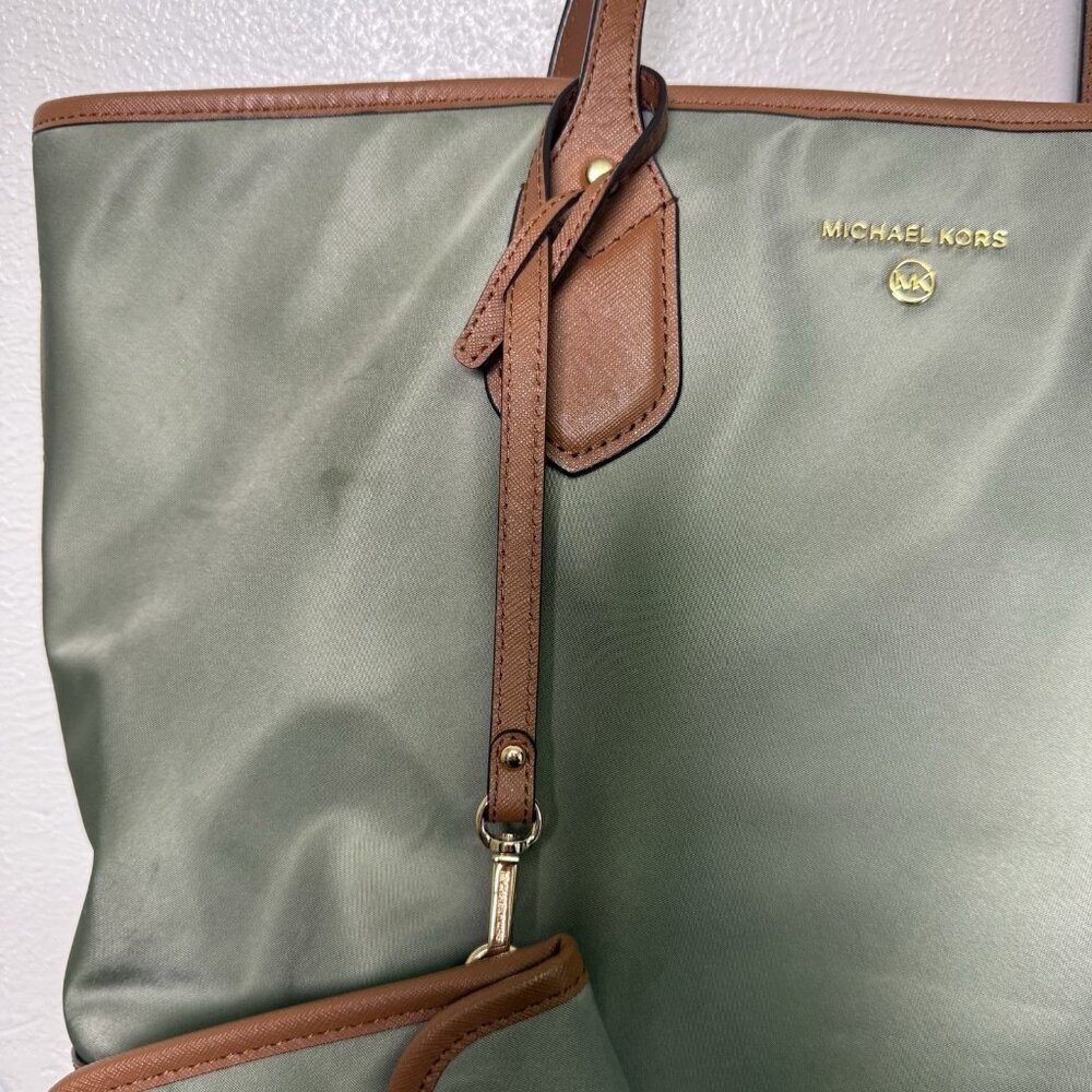 Michael Kors Eva Large Nylon Leather Tote Wh Match Pouch Army Green Timeless - Picture 4 of 16